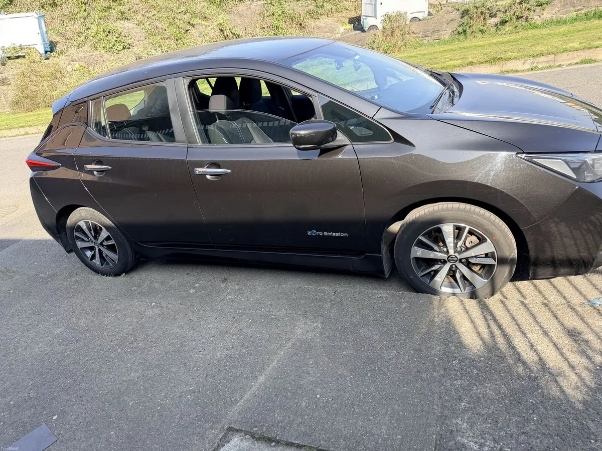 Nissan leaf - Image 3