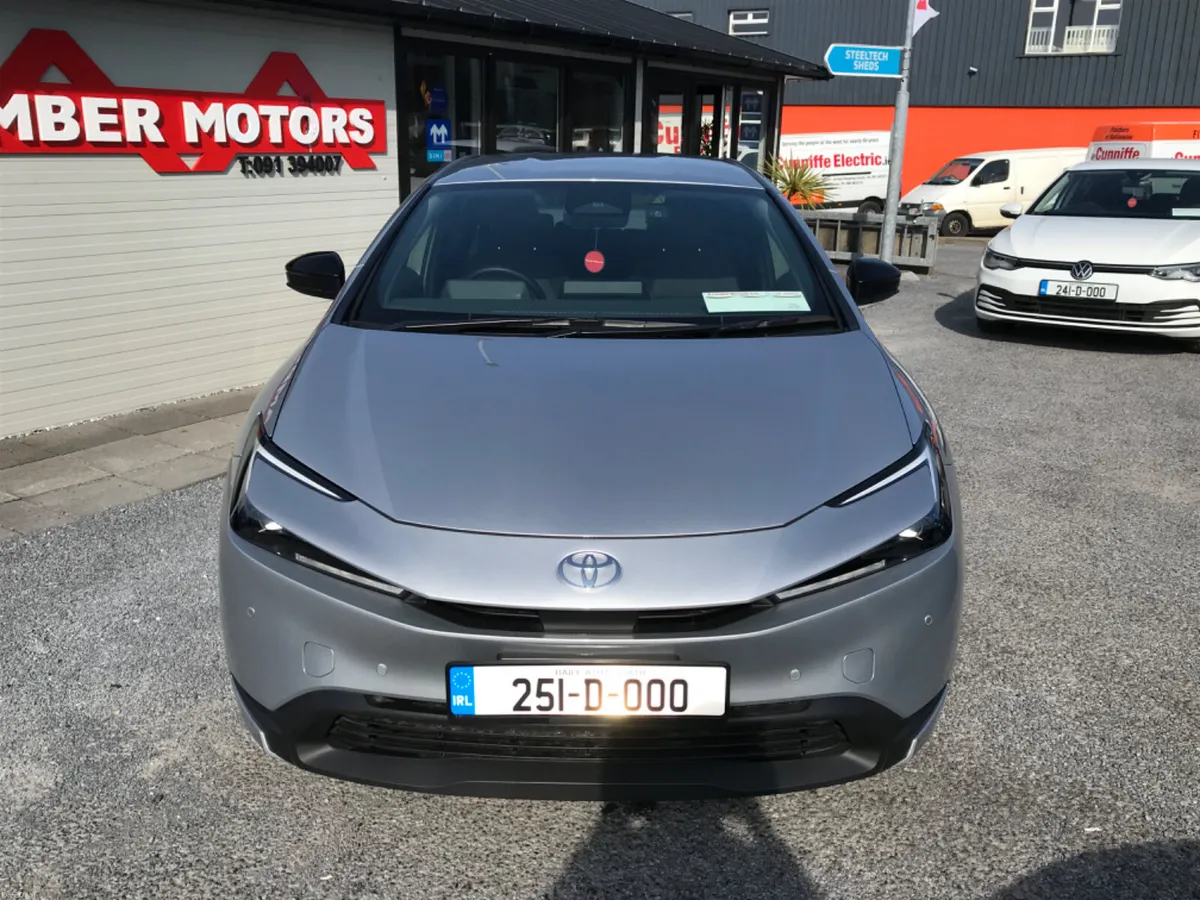 2025 TOYOTA PRIUS SELF CHARGE HYBRID AUTO - Image 3