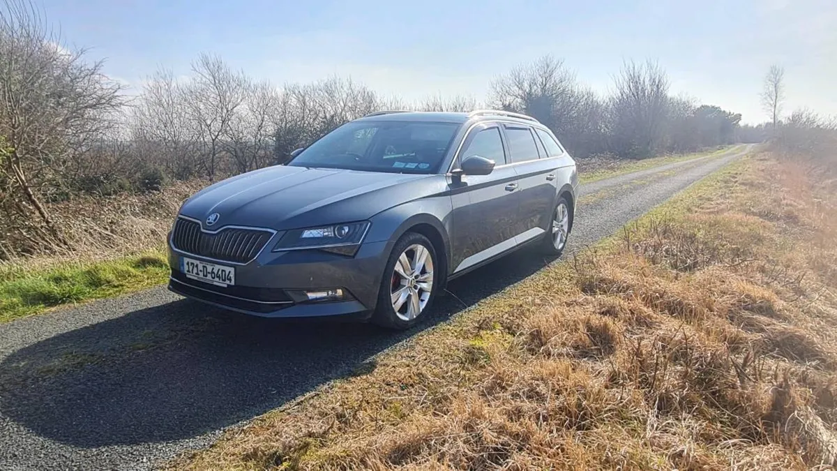 2017 Skoda Superb Estate 2.0 - Image 1