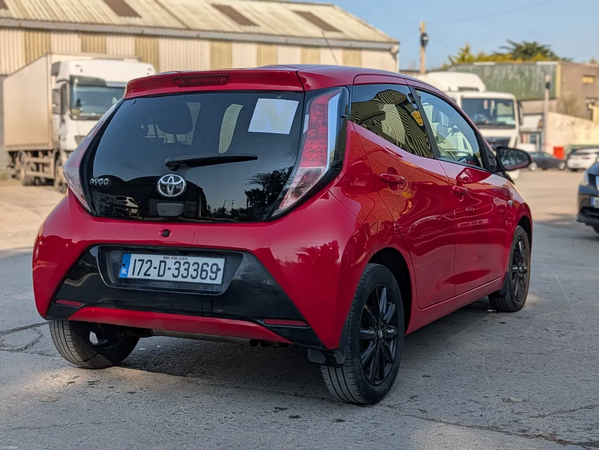 2017 Toyota Aygo 1.0 Petrol x-play - Image 4