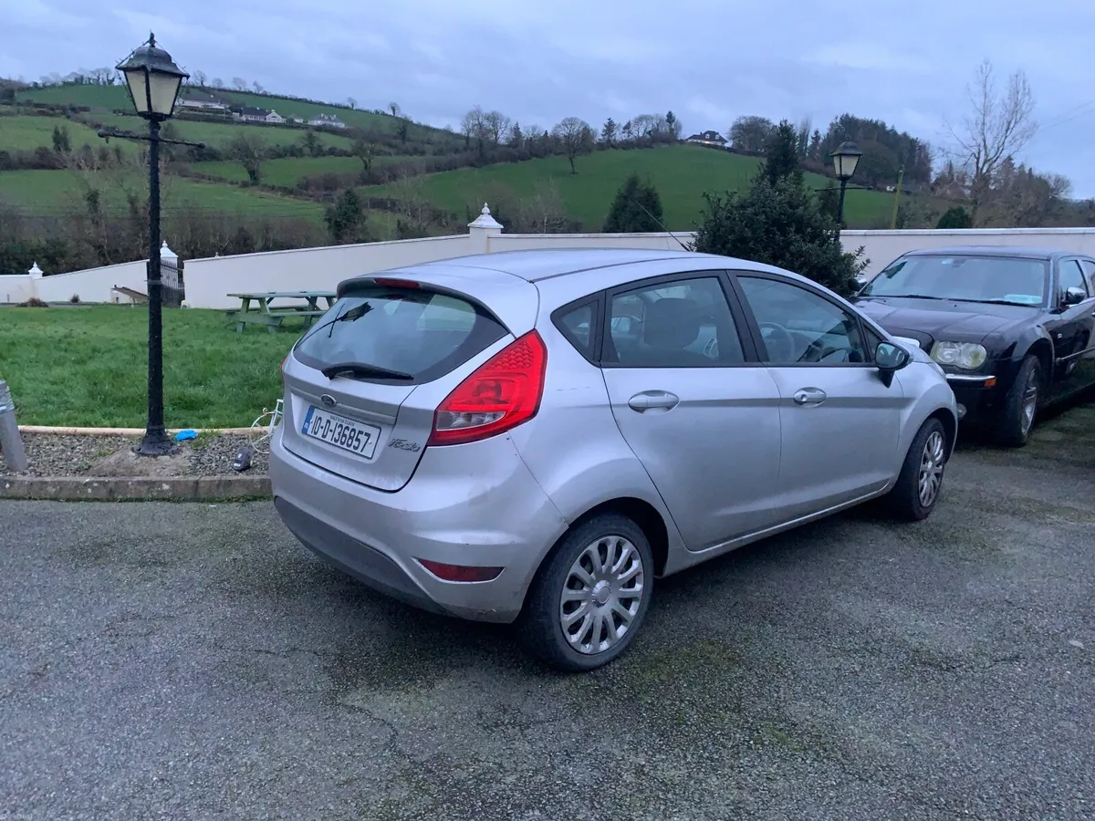 Ford Fiesta 2010 - Image 3