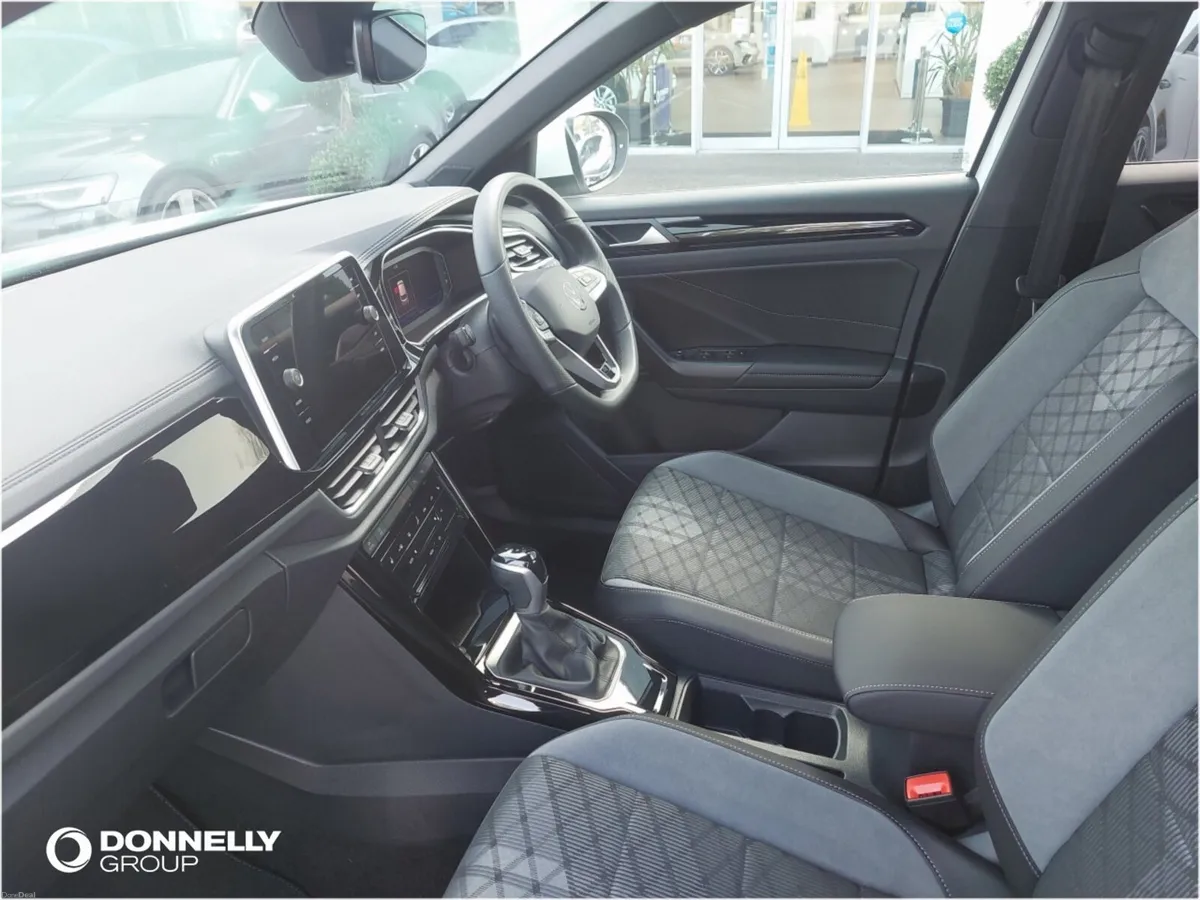 Volkswagen T-roc Hatchback R-Line - Image 2