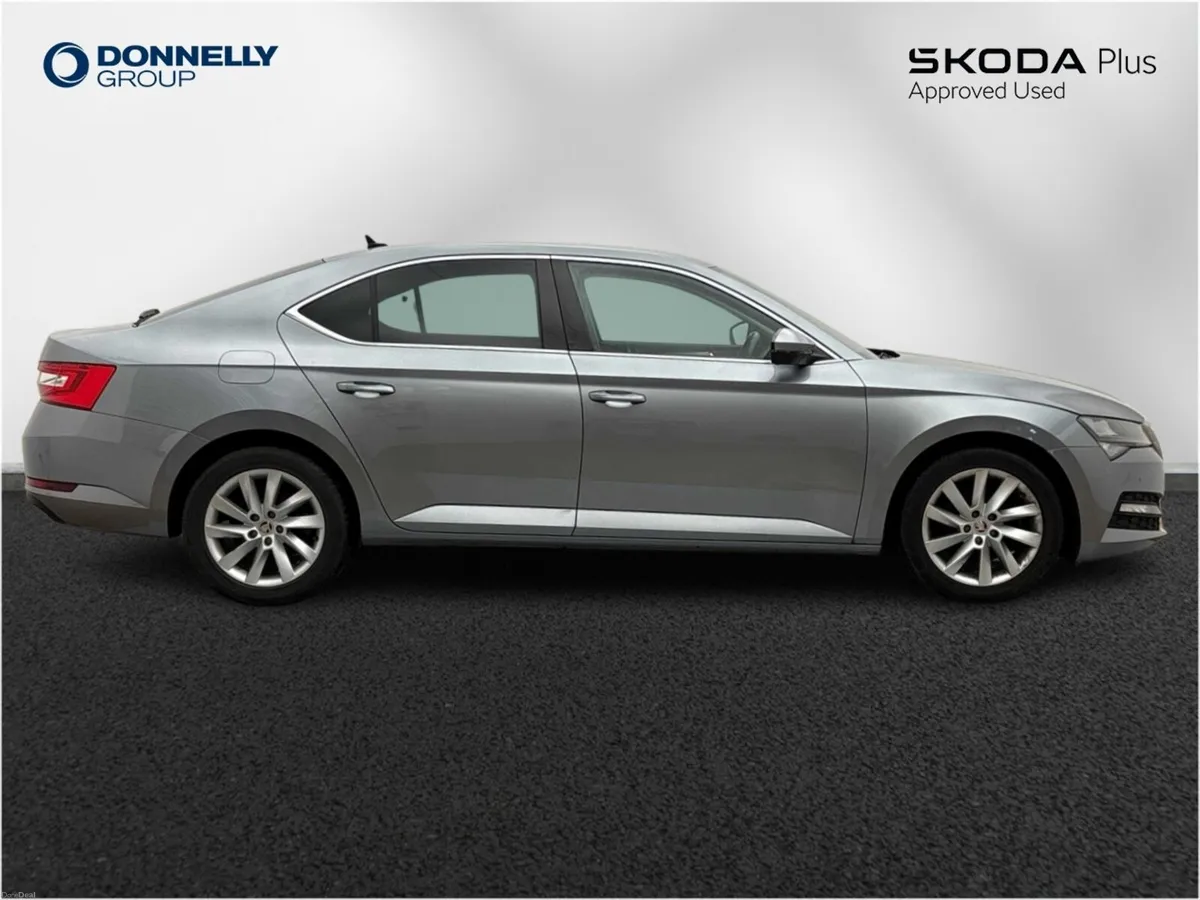 Skoda SUPERB Diesel Hatchback SE Technology - Image 4