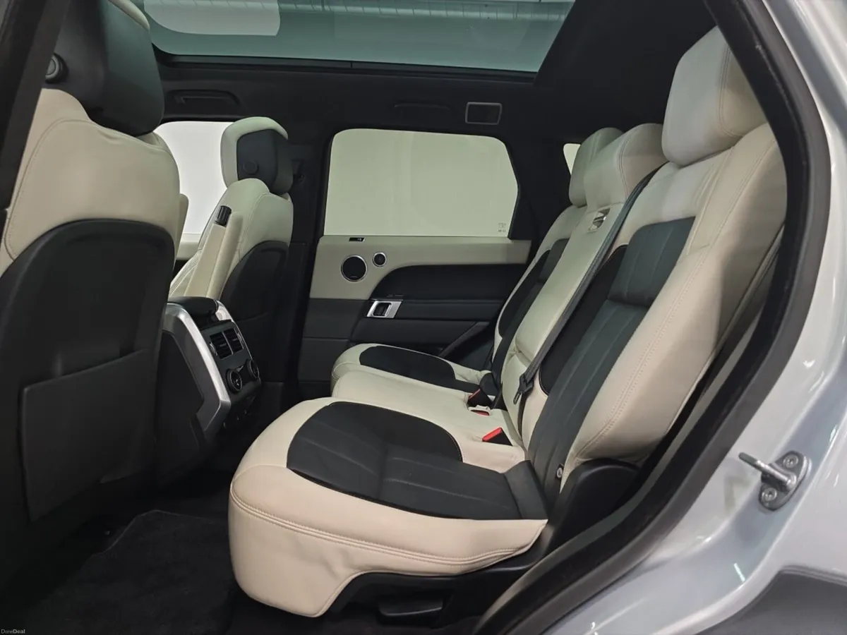 Land Rover Range Rover Sport Diesel Estate HST - Image 4