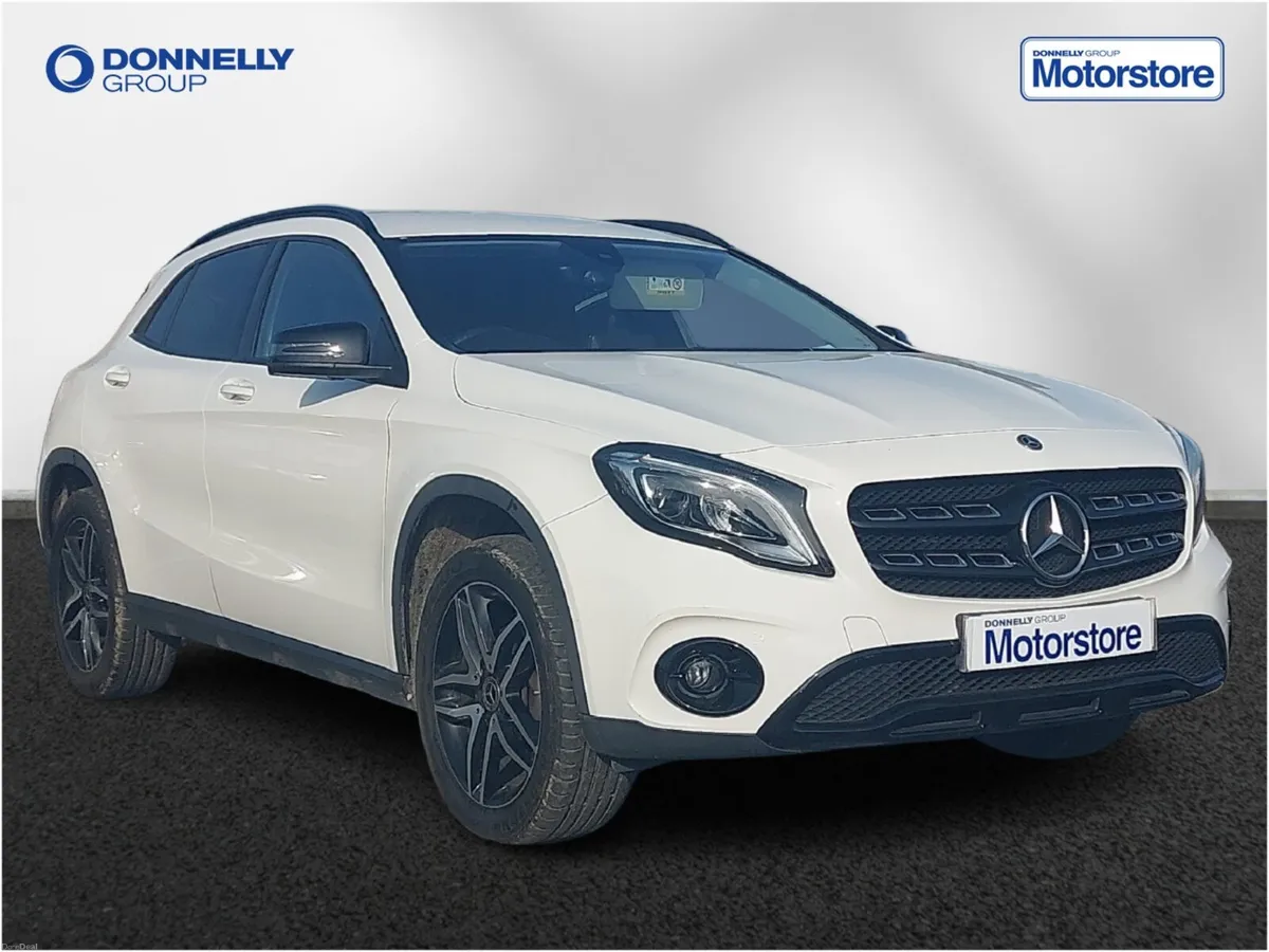 Mercedes-Benz GLA Class Gla Hatchback Urban Editio - Image 1