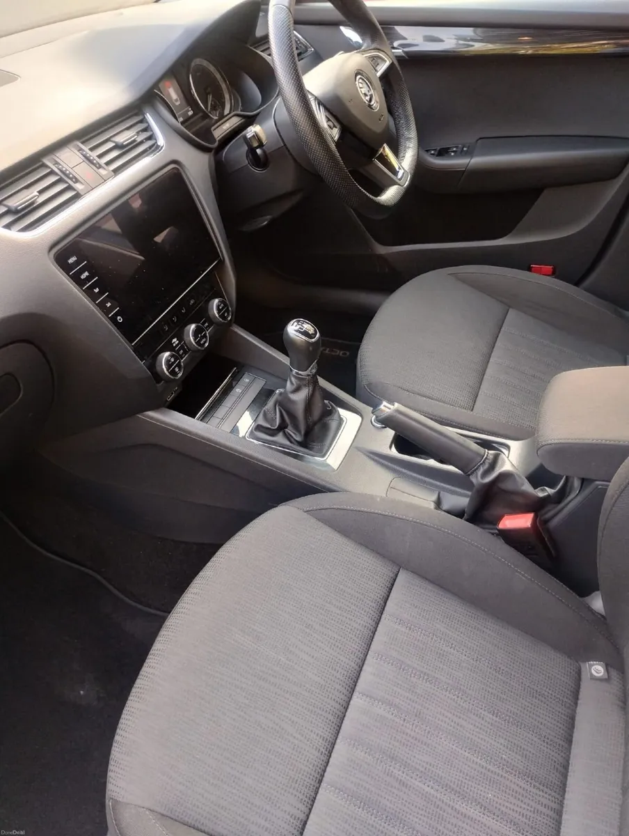 Skoda Octavia Combi STYLE 1.0 TSI 115bhp petrol - Image 2