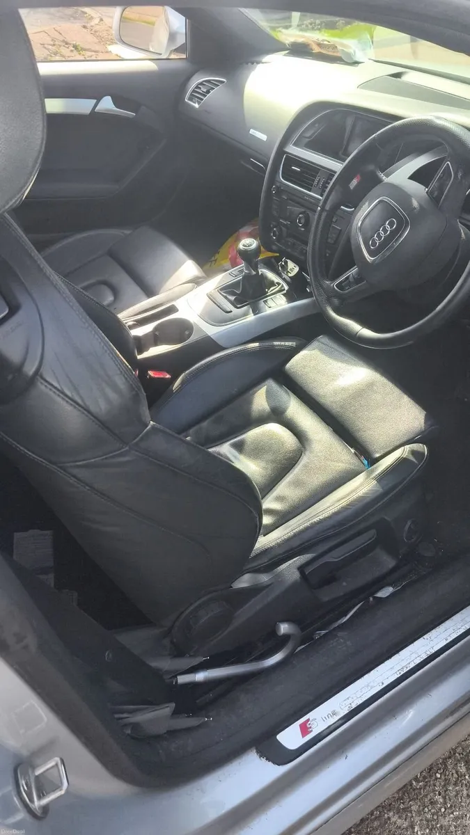 Audi A5 2011 - Image 2