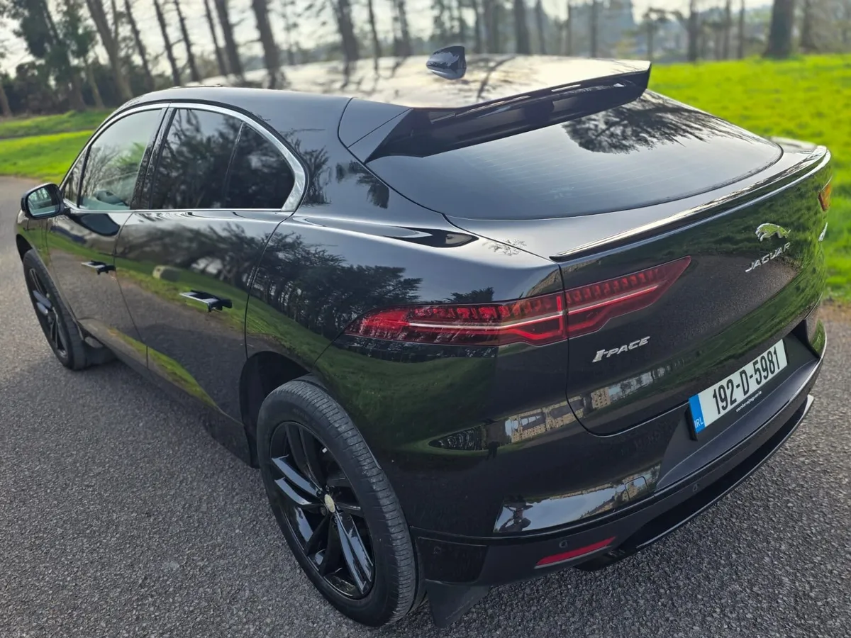 Jaguar l-Pace warranty, Mobile Remot low mileage - Image 3