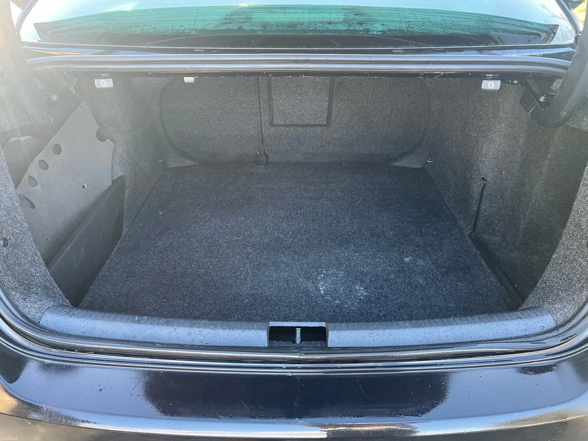 Volkswagen Jetta 1.6 Diesel 2014 - Image 4
