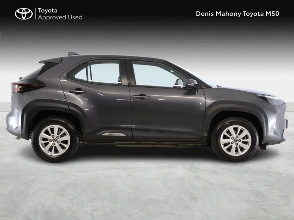 Toyota Yaris Cross Luna Hybrid - Image 3