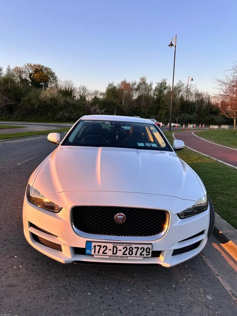 Jaguar XE 2017 - Image 1