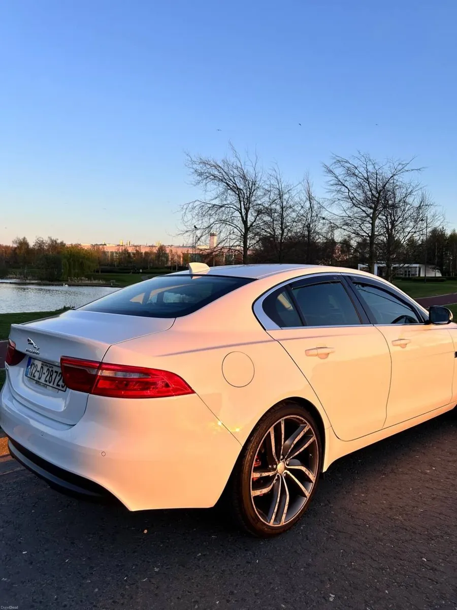 Jaguar XE 2017 - Image 2