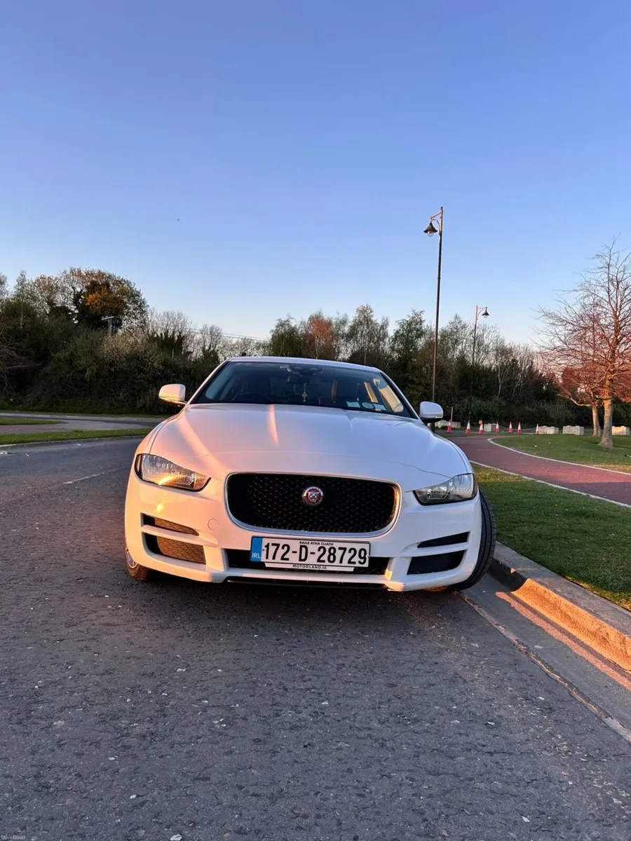Jaguar XE 2017 - Image 3
