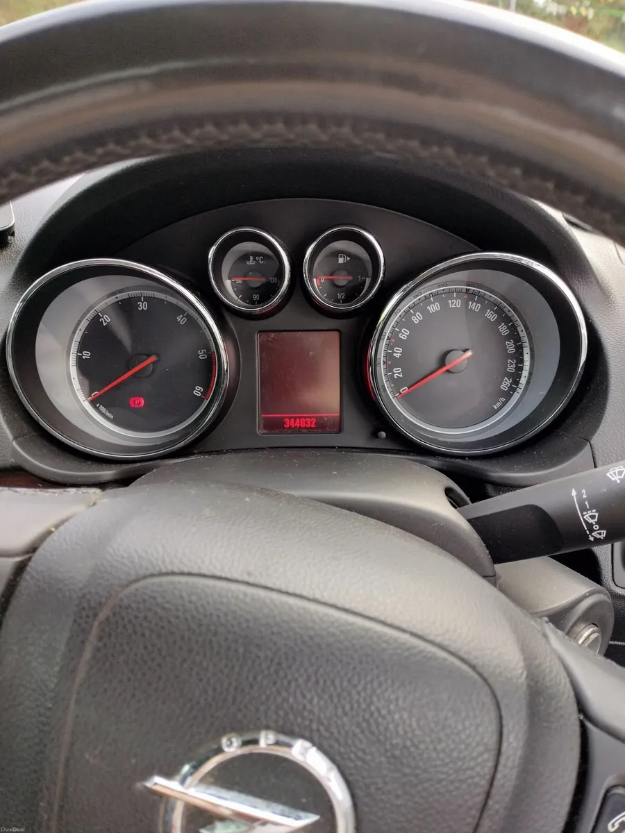 Opel Insignia 2009 2.0ltr €1250ono - Image 2