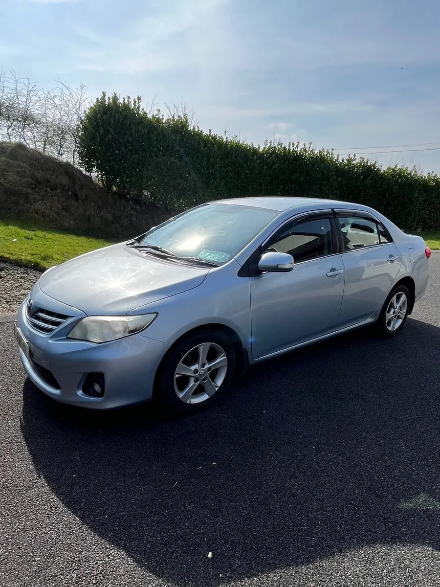 Toyota Corolla 2011 - Image 4