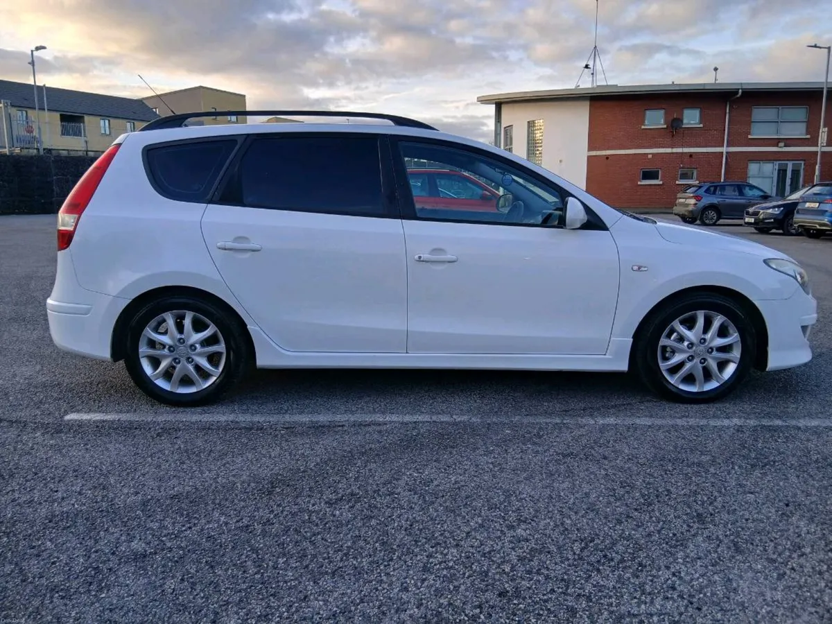 2011 Hyundai i30 !! New nct !! - Image 4