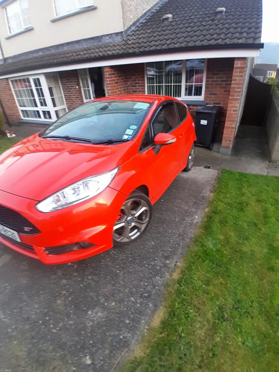 Ford Fiesta 2009 - Image 2