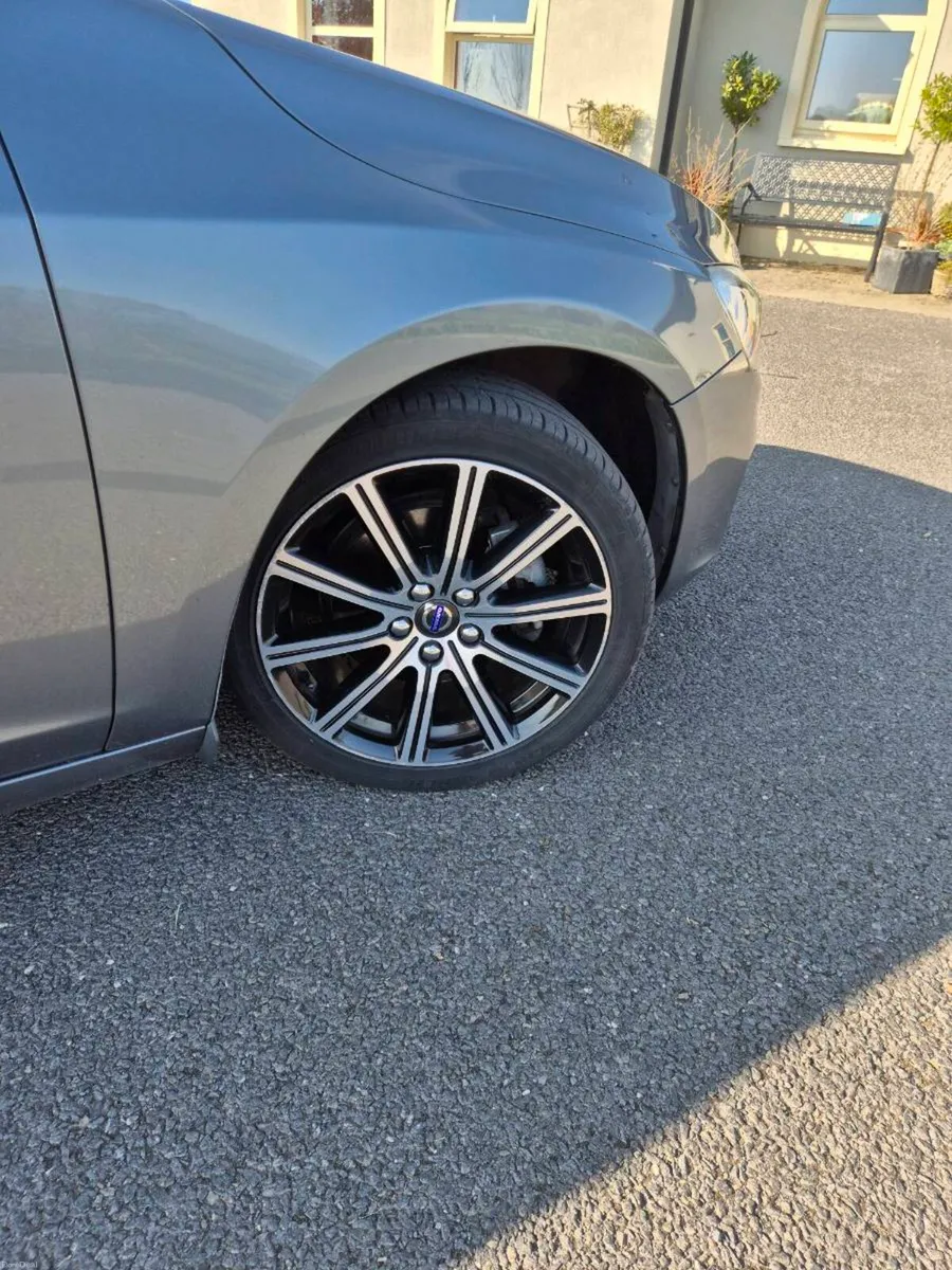 Volvo V60 2017 - Image 4