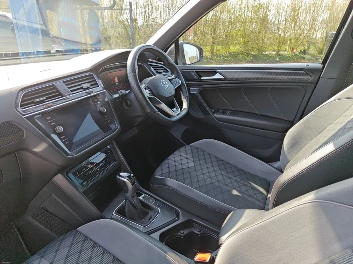 Volkswagen Tiguan R-LINE 2.0TDI 150HP DSG - Image 3