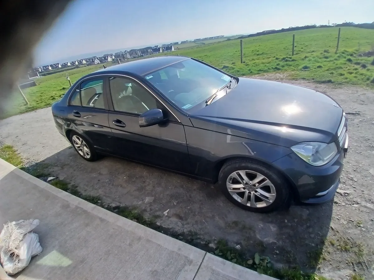 Mercedes-Benz C-Class 2014 - Image 4