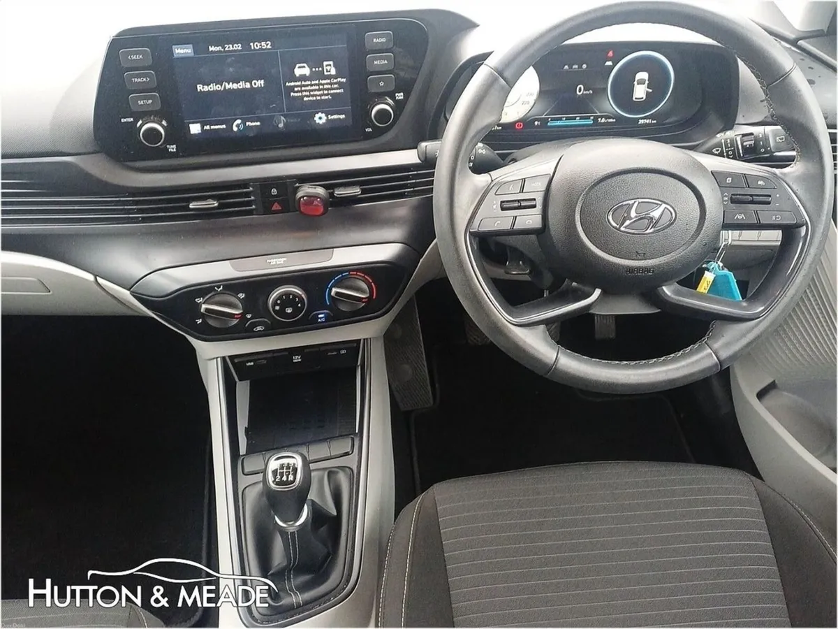Hyundai i20 Delux Plus 1.2 Petrol 5dr - Image 3