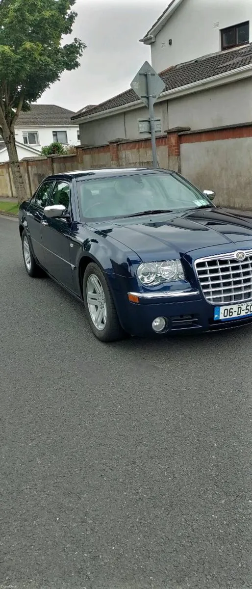 Chrysler' 300C - Image 4