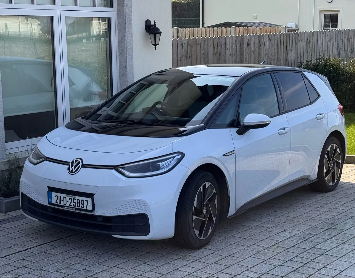 VOLKSWAGEN iD.3 PRO - Image 2
