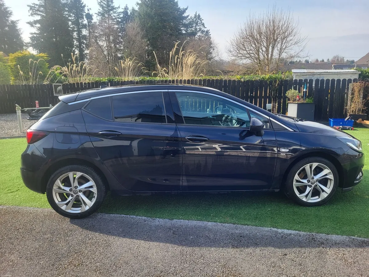 Opel Astra 2019 - Image 2