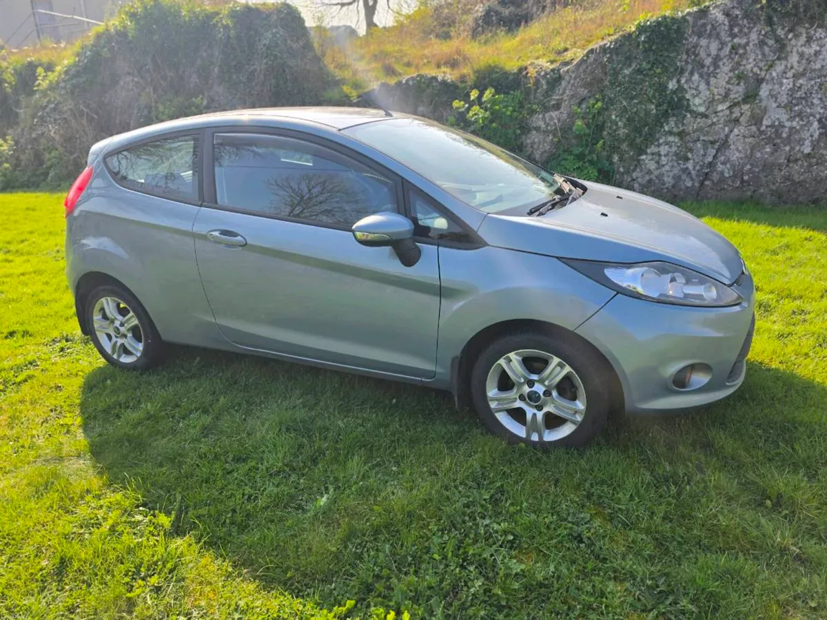 Ford fiesta - Image 4