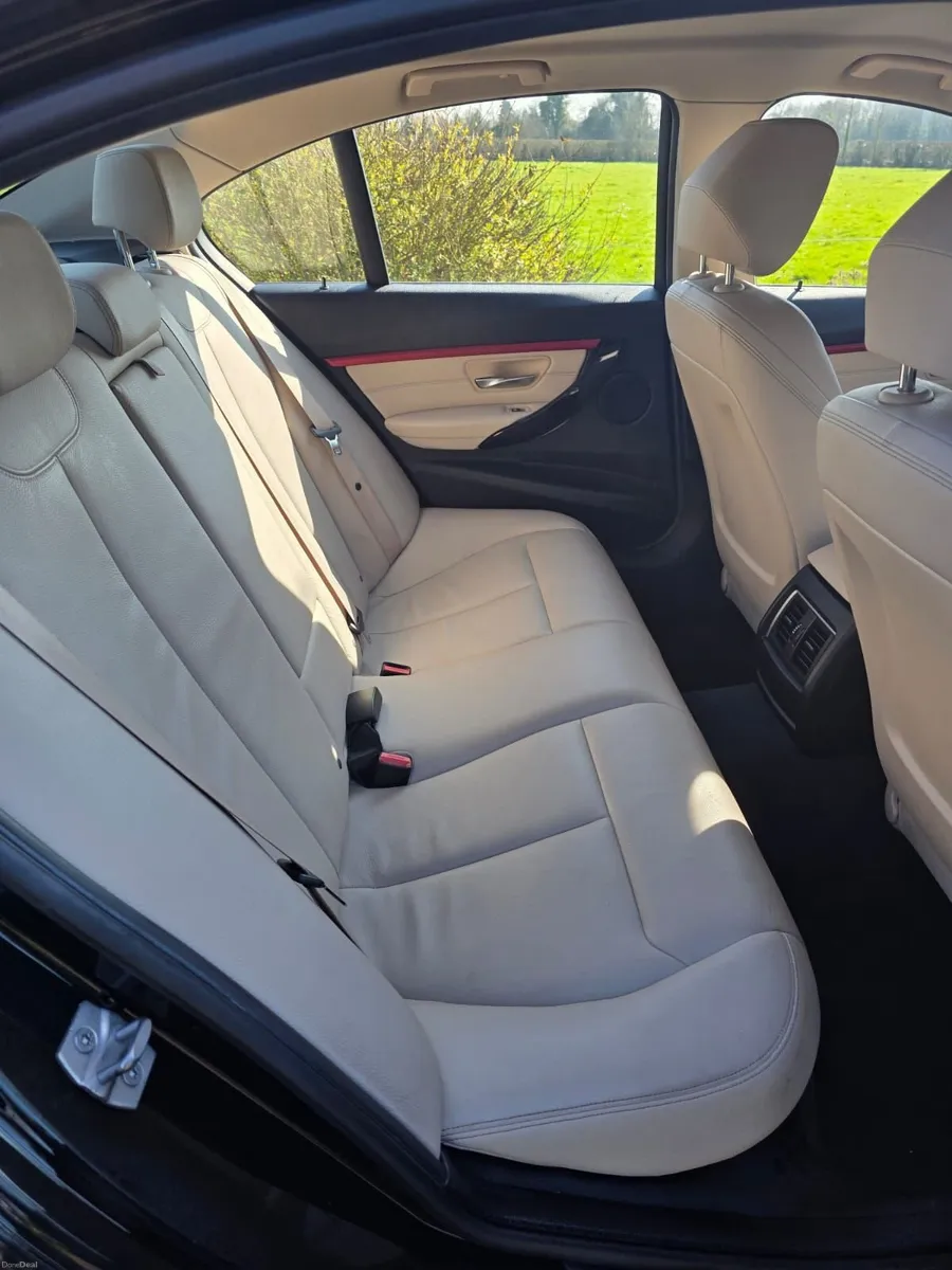 BMW 3-Series 2017 - Image 4