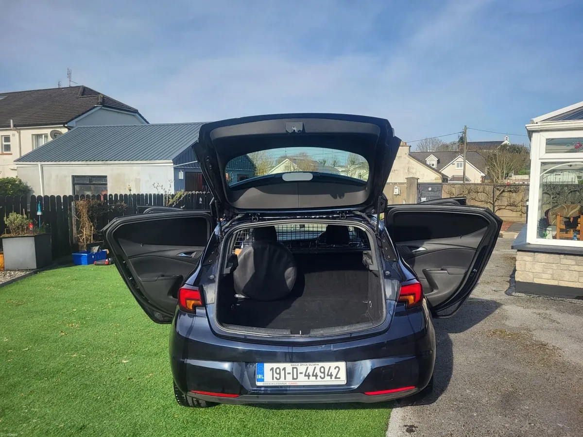 Opel Astra 2019 - Image 6