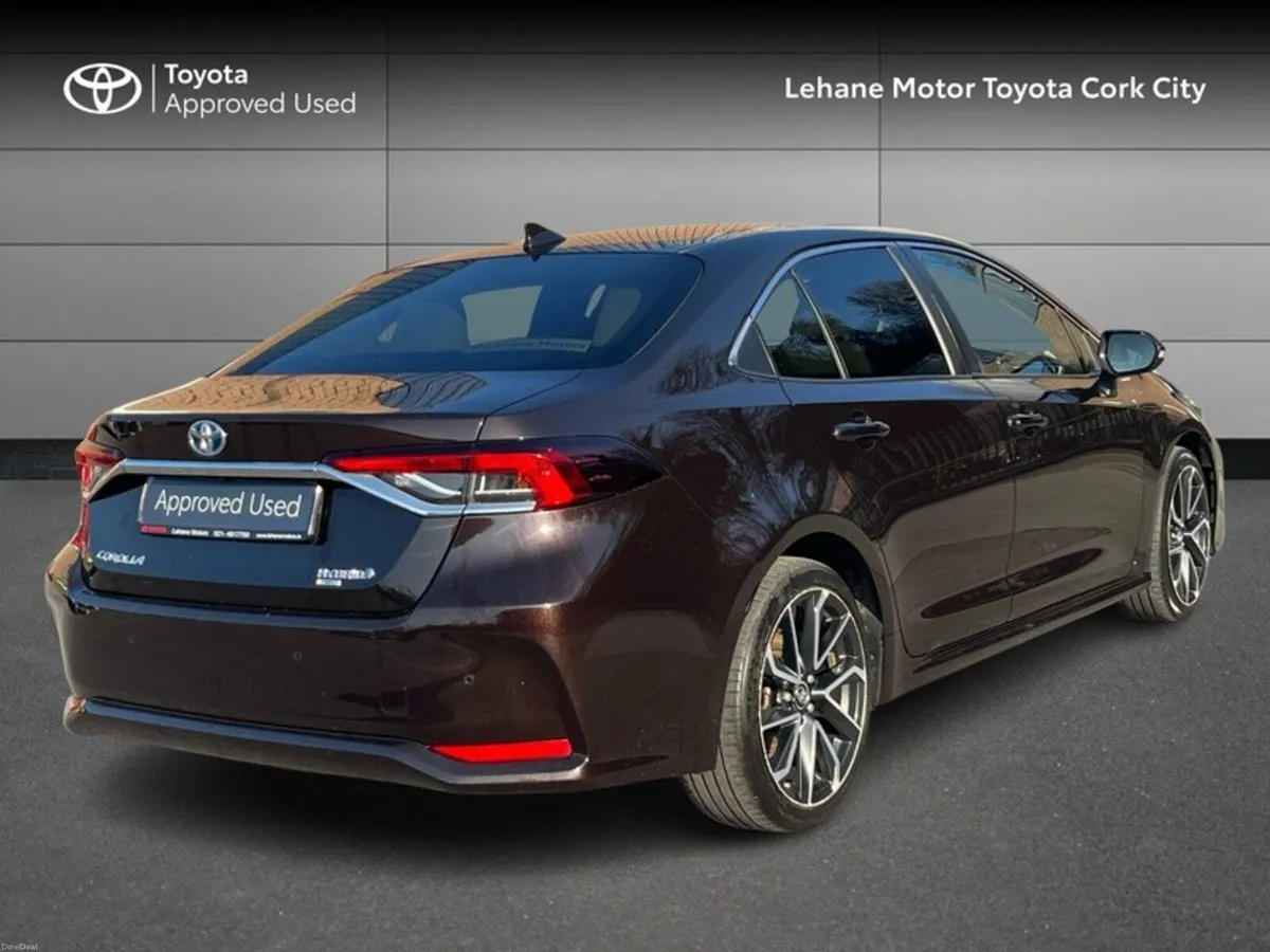 Toyota Corolla HYBRID SOL 4DR AUTO SALOON - Image 2