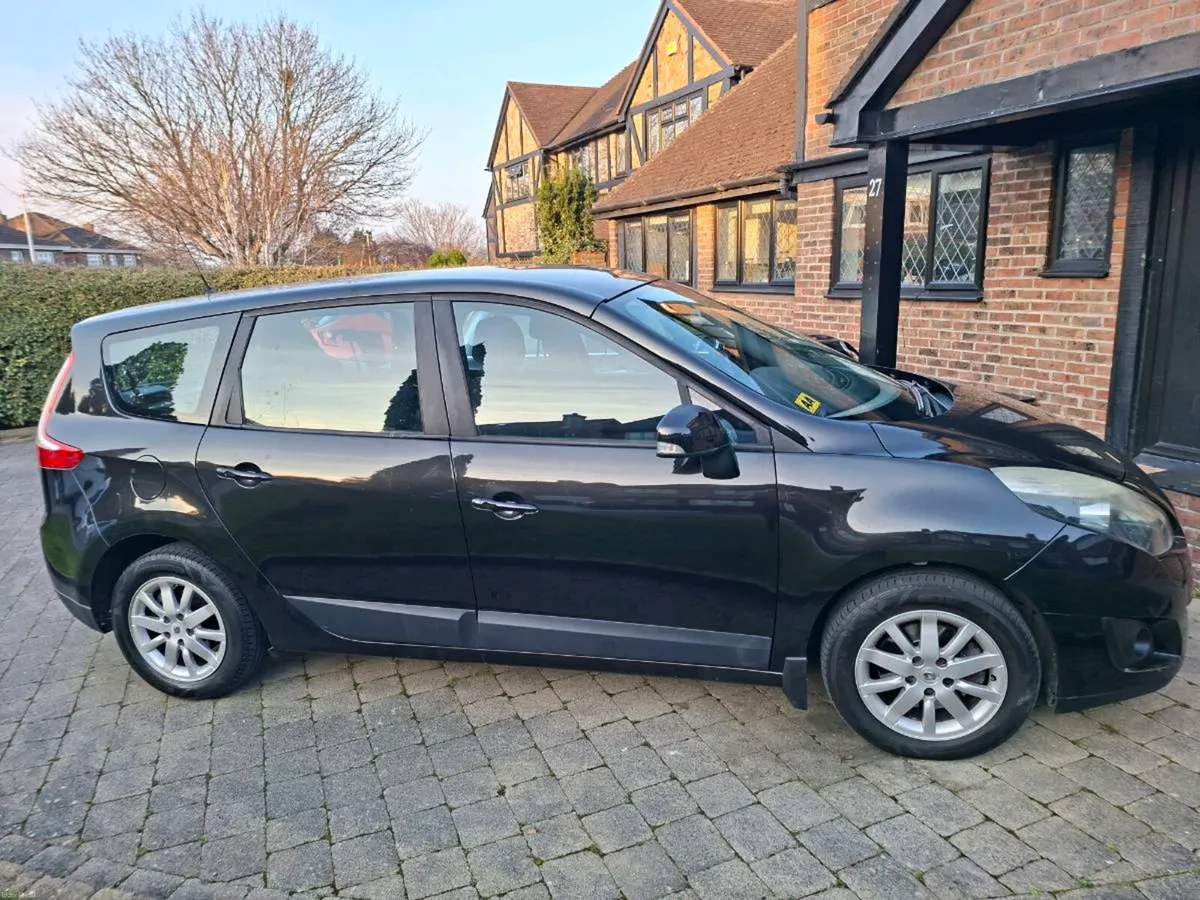 RENAULT GRAND SCENIC 1.5 DCI 7 SEATS 2009 - Image 2