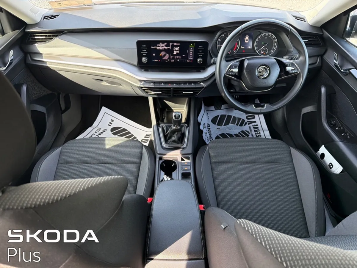 Skoda Octavia AMBITION 1.0 TSI 110HP 5DR - Image 2