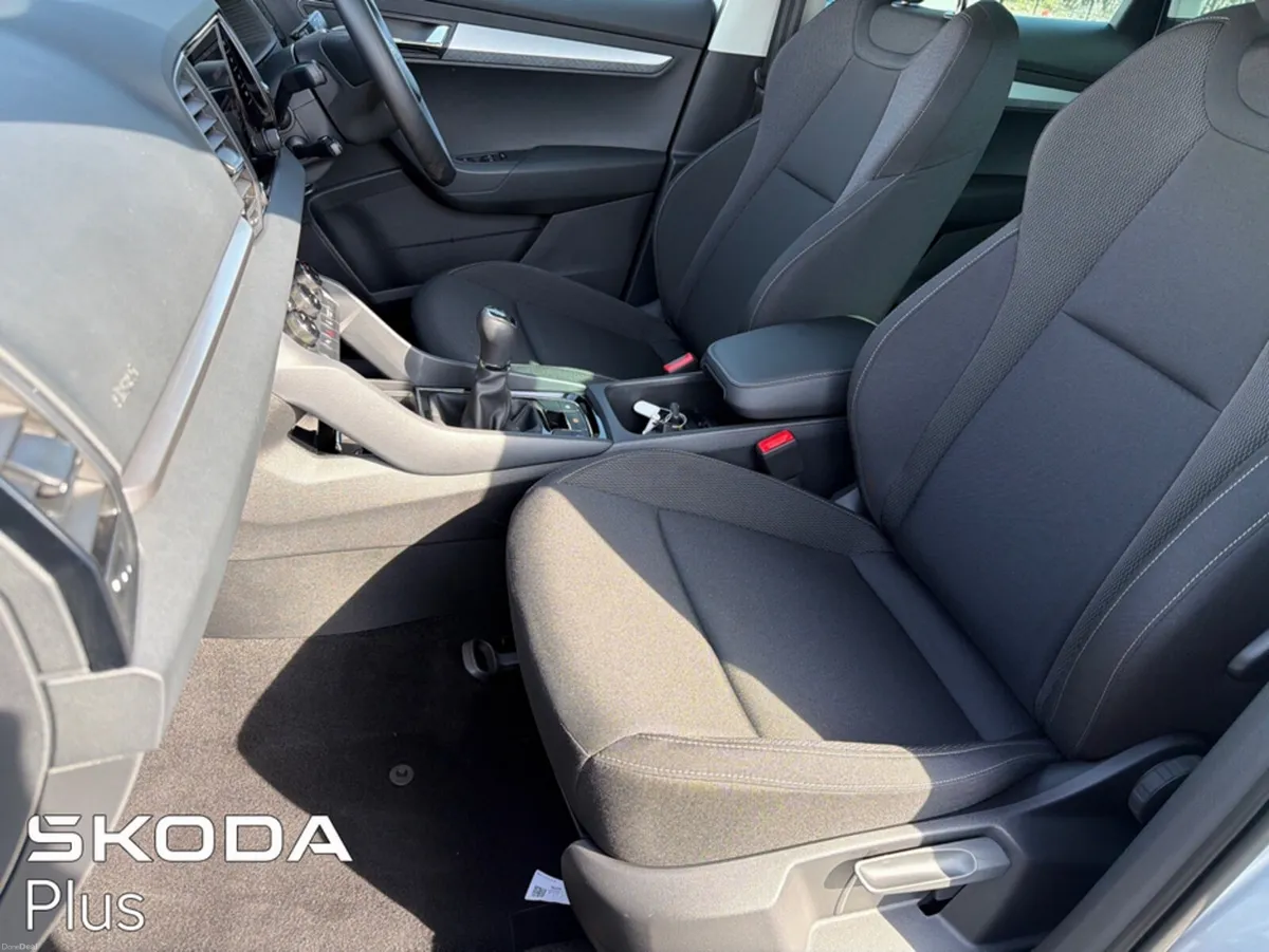 Skoda Karoq SELECTION 2.0 TDI 115HP - Image 4