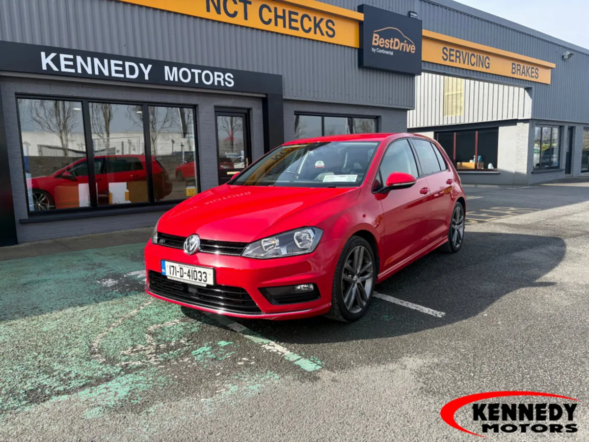 Volkswagen Golf HIGHLINE 1.2 TSI MANUAL 6SPEED FWD - Image 1