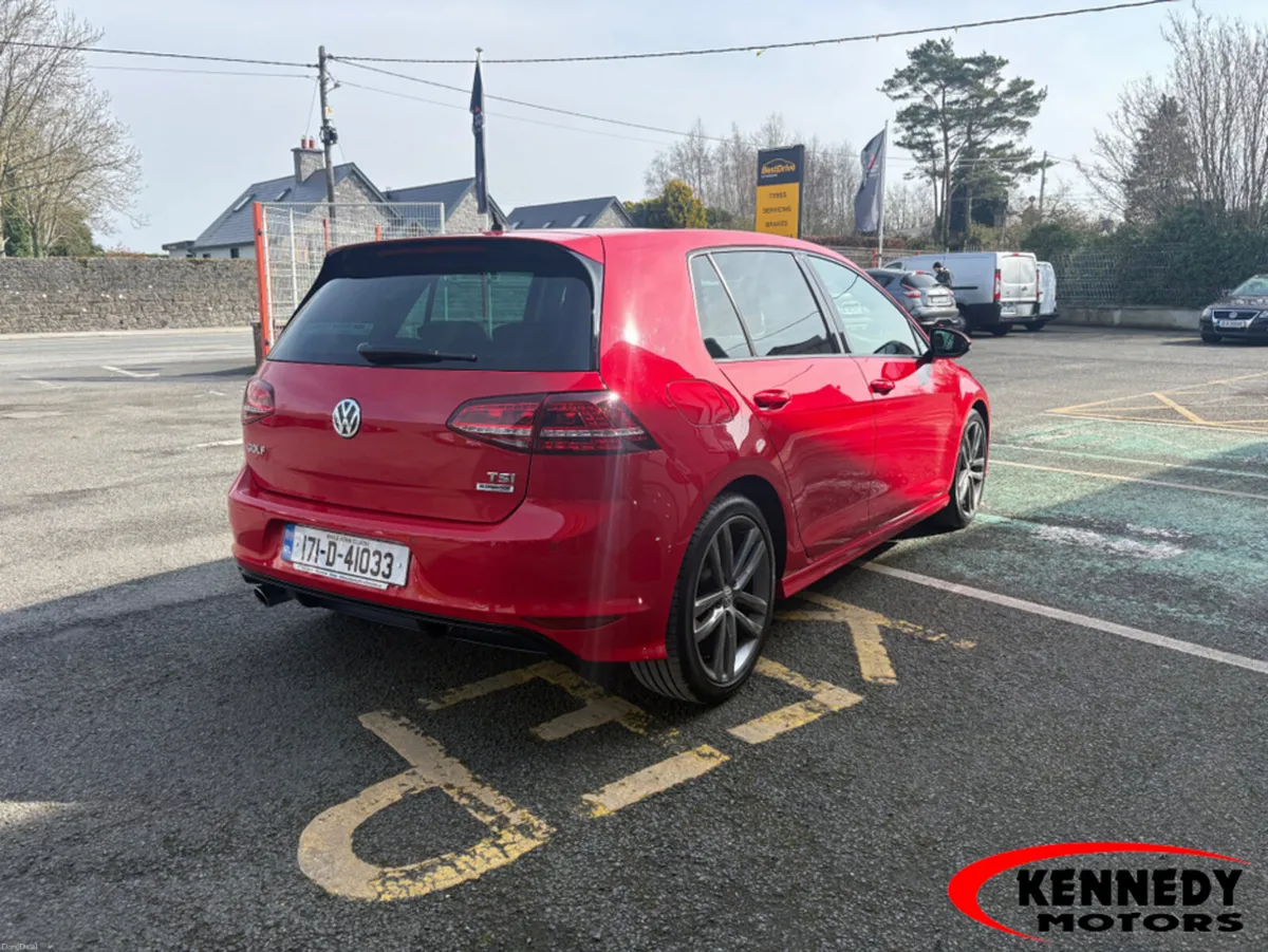 Volkswagen Golf HIGHLINE 1.2 TSI MANUAL 6SPEED FWD - Image 3