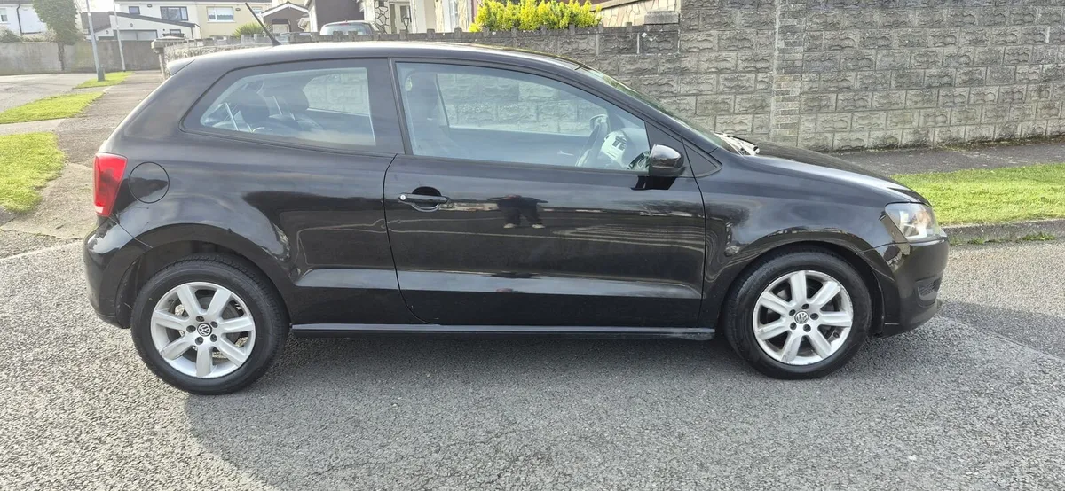2010 volkswagon polo nctd and taxed - Image 4