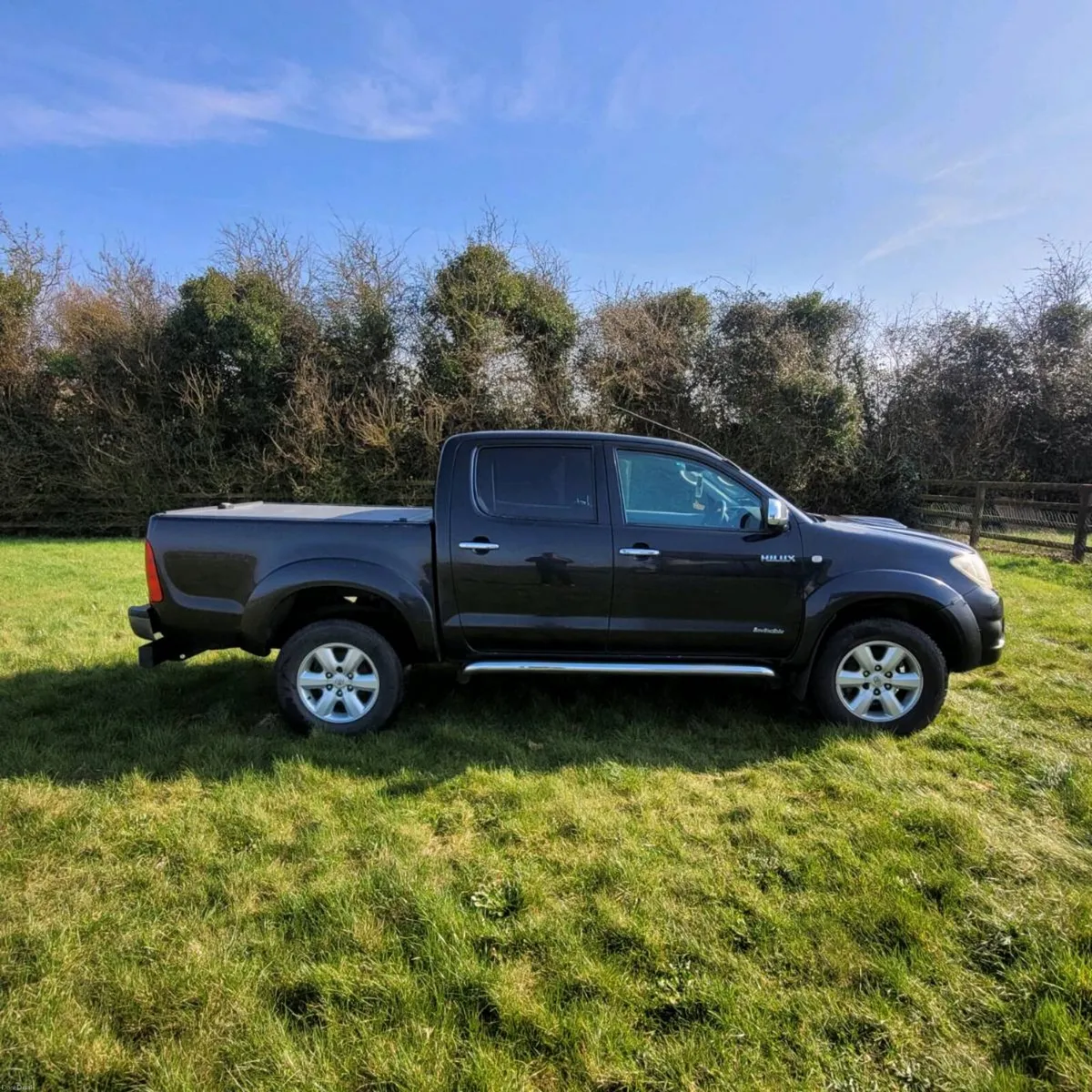 Toyota Hilux 3.0l Invincible - Image 2