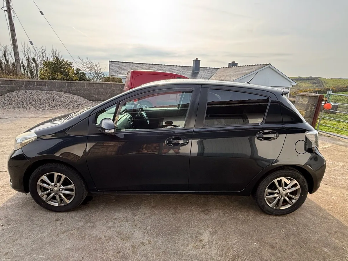 2014 Toyota Yaris 1.4 diesel - Image 4