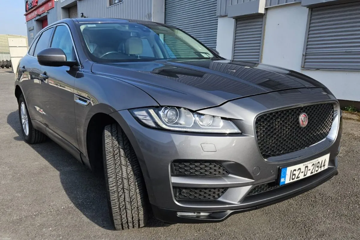 Jaguar F-Pace 2016 - Image 1