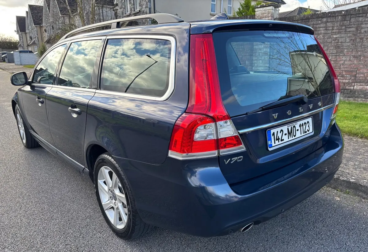 Volvo V70 2.0Ltr D4  2014 Tax January/2027 - Image 6
