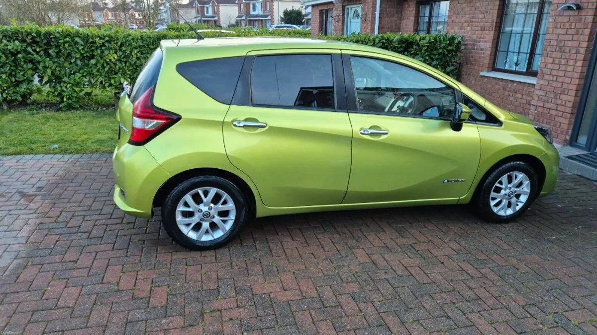 Nissan Note E power hybrid - Image 4