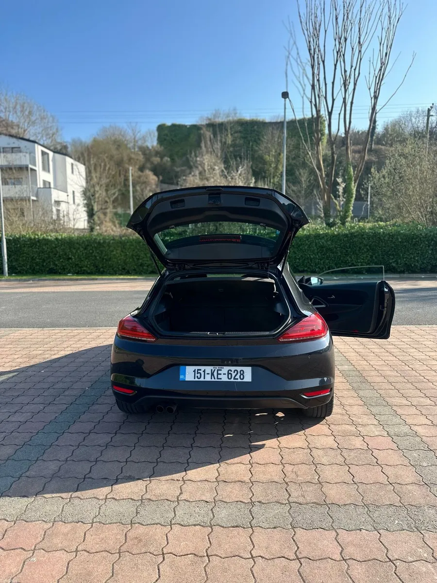 BLACK VW SCIROCCO 2.0TDi - Image 2