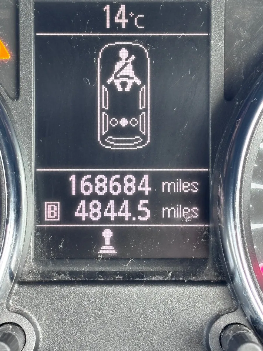 Nissan Qashqai 2013 - Image 3