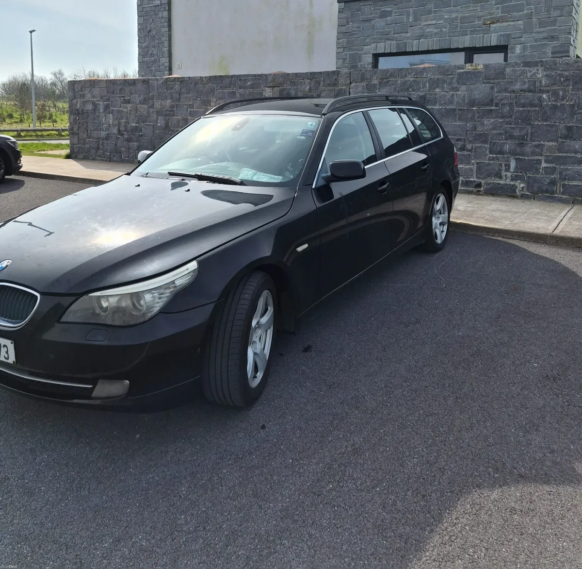 BMW 5-Series 2008 - Image 2