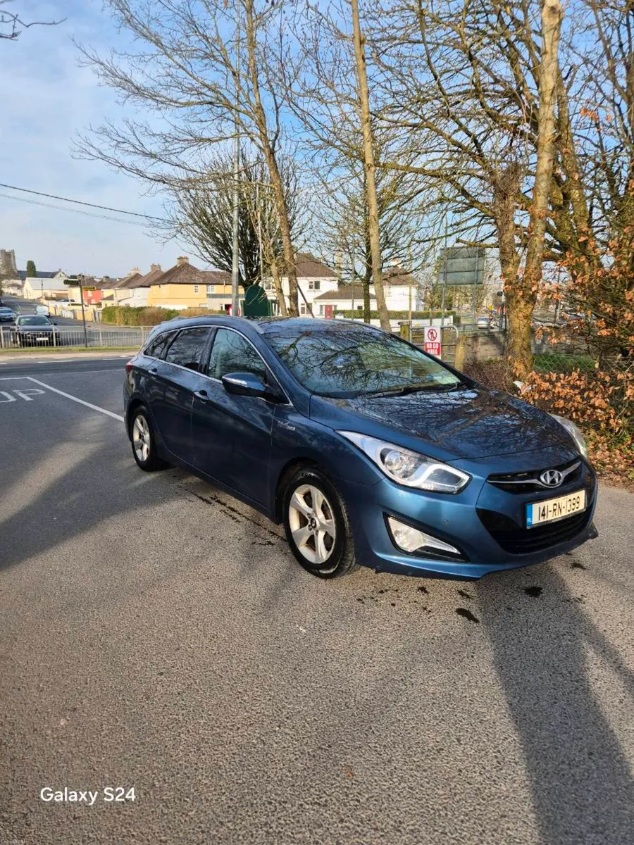 Hyundai  i40  Estate  Diesel  141 - Image 1