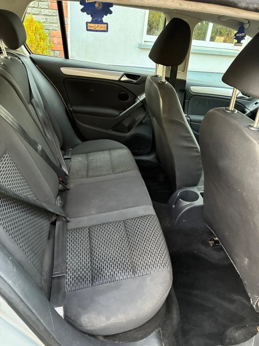 Volkswagen Golf 2009 - Image 4