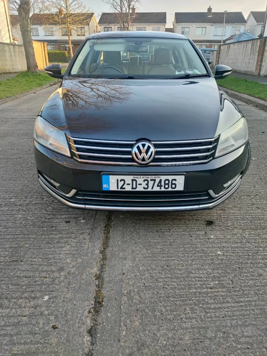 Volkswagen Passat Automatic - Image 2