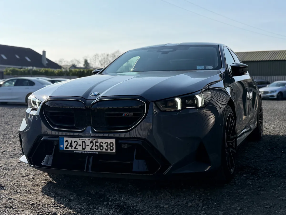 BMW M5 - Image 6
